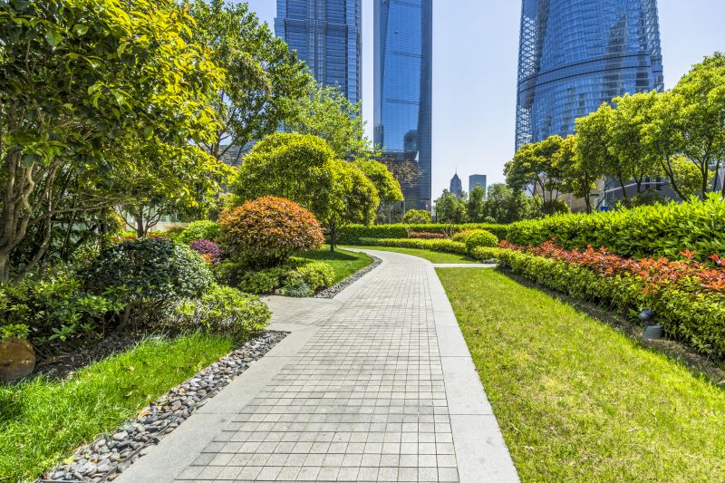 Commercial Landscape Maintenance in Ventura County, CA